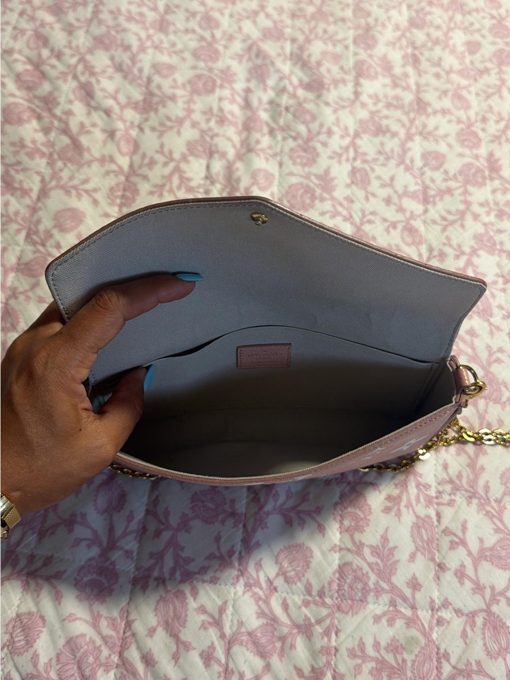 Louis Vuitton Giant Monogram
Empreinte Felicie Pochette - Picture 7 of 7